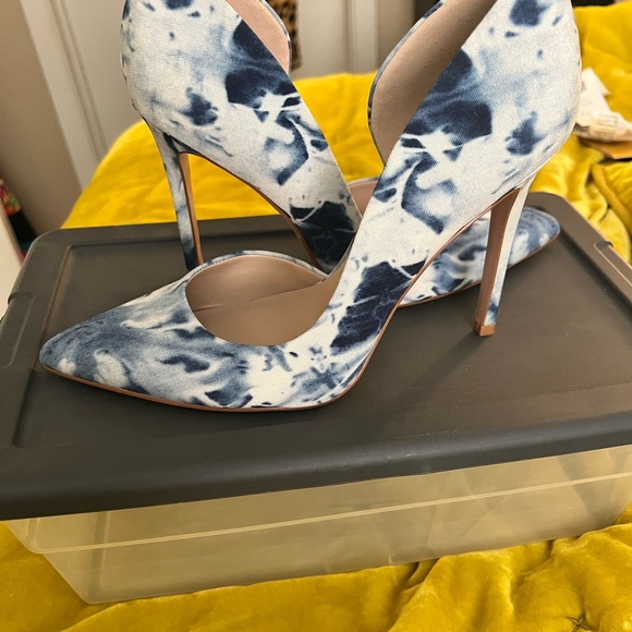Tie dye heels - Picture 2 of 2